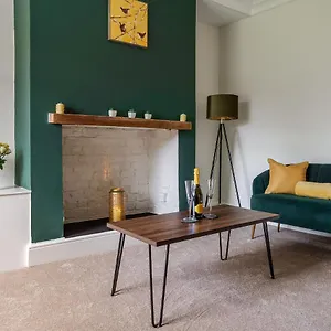 Wrea Cottage, 2 Bedrooms Wifi & Parking Near Ribby Hall Holiday home